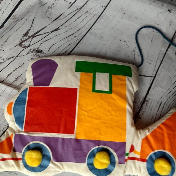 vintage Hallmark cards 1983 made in Taiwan fabric train wall hanger nursery deco - Picture 3 of 11